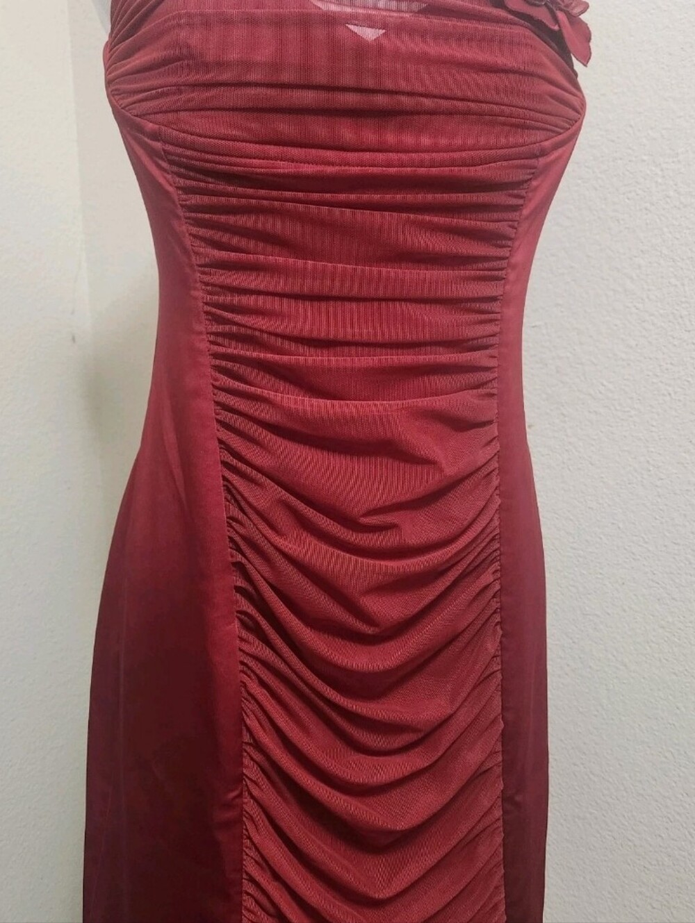 💐Vtg Y2K BCBG MAXAZRIA Runway Collection Dress 10 Burgundy Ruched Mesh Flower - Picture 11 of 16
